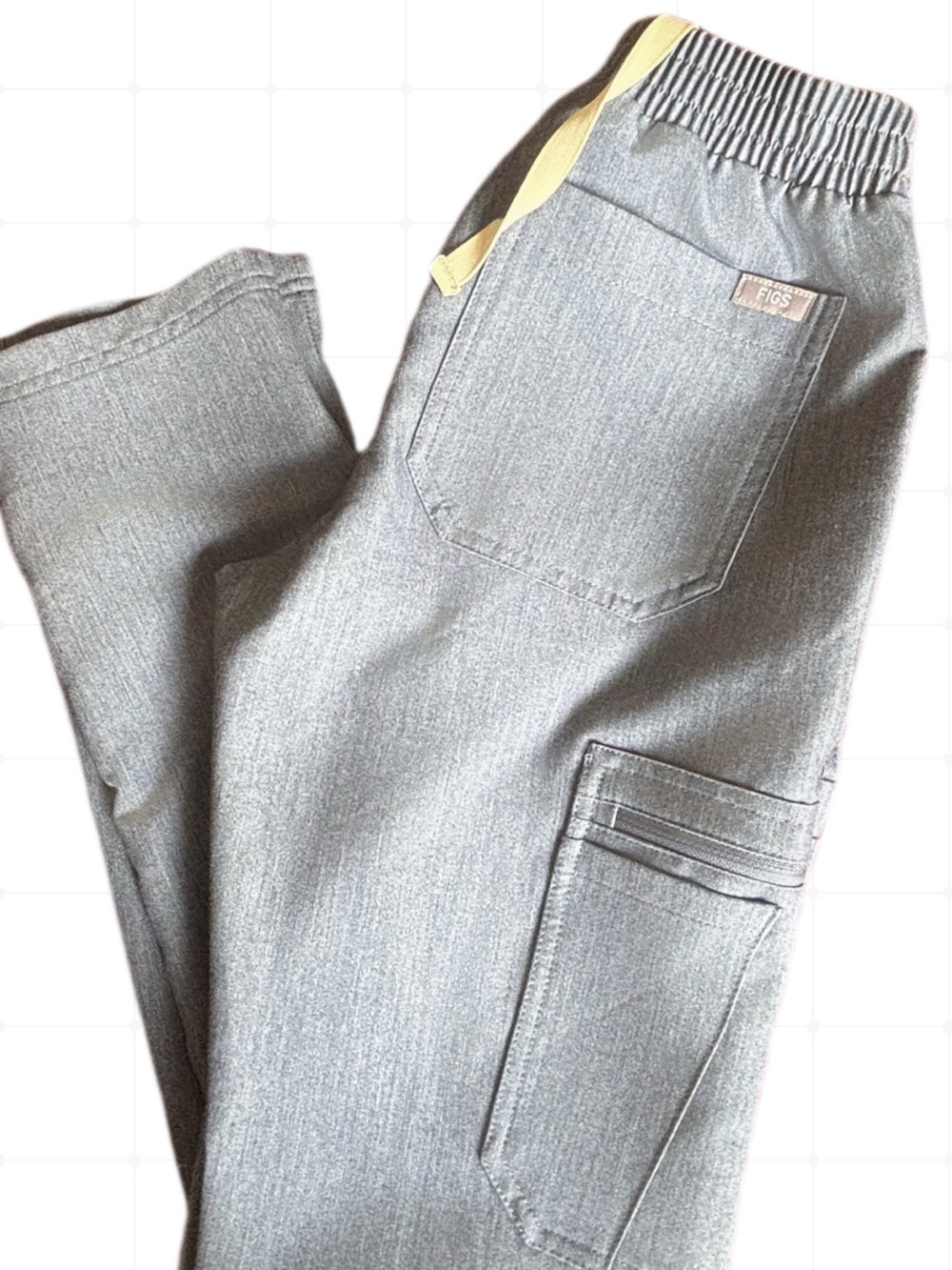 Figs Gray Cargo Scrub Pants NWOT